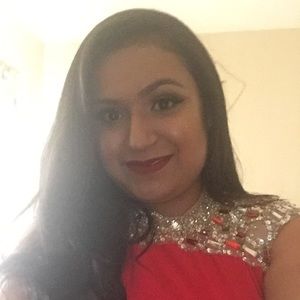 Meet your Posher, Karina