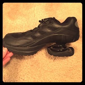 Black Z-Coil Freedom 2000 Athletic Shoes!