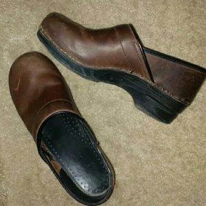 Womens Dansko clogs size 40