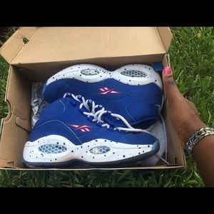 Blue/white classic Reebok Questions!