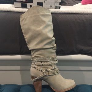 Cream Not Rated Swag Boots