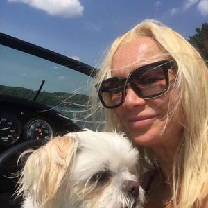 Meet your Posher, Alexandra