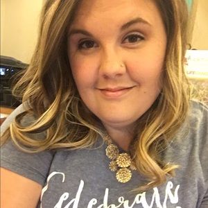 Meet your Posher, Kellie