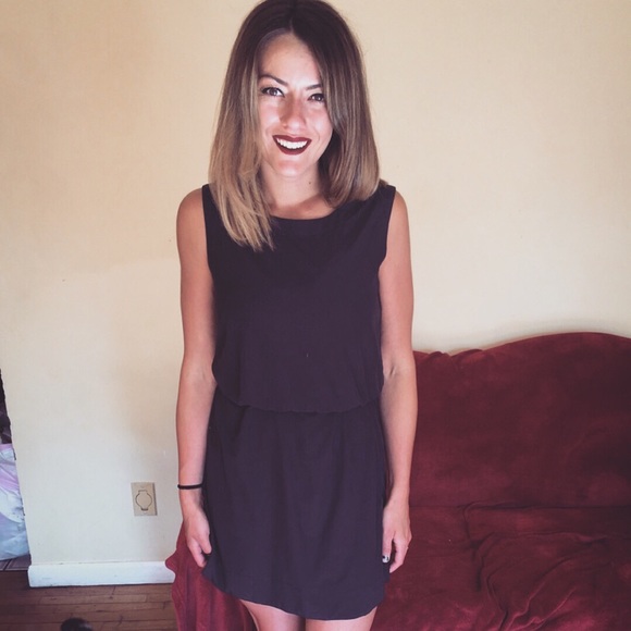 Meet your Posher, Jessica - Picture 1 of 1