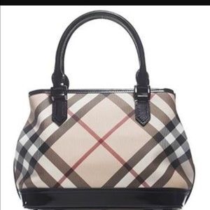 Classic Burberry Nova check handbag