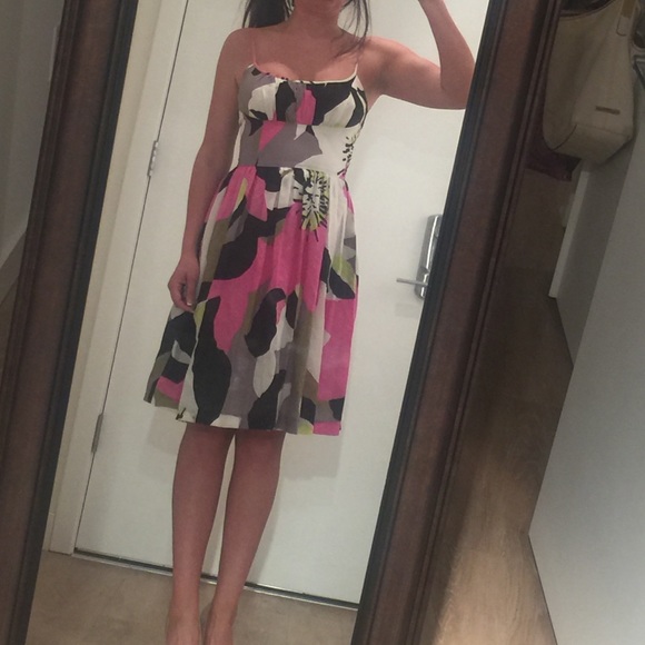 Trina Turk Dresses & Skirts - Trina Turk Print Dress