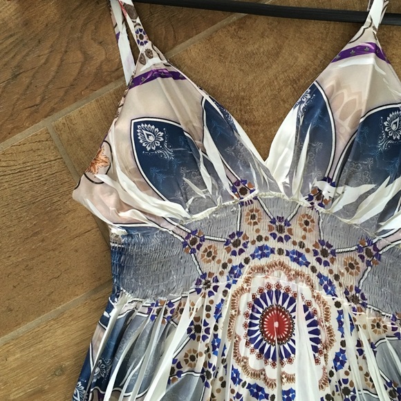 FINAL SALEFun Pattern Dress - Picture 2 of 3