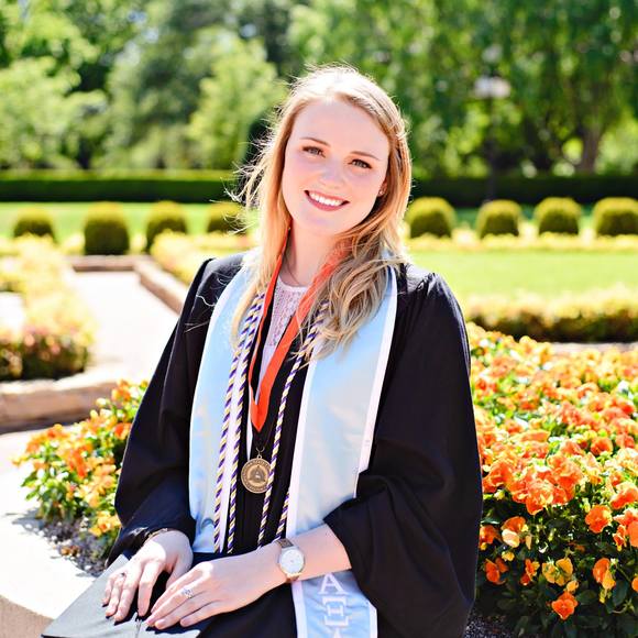 Meet your Posher, Taylor