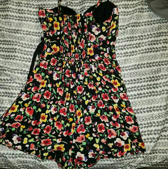Xs Material Girl Black Floral Romper - Picture 3 of 4