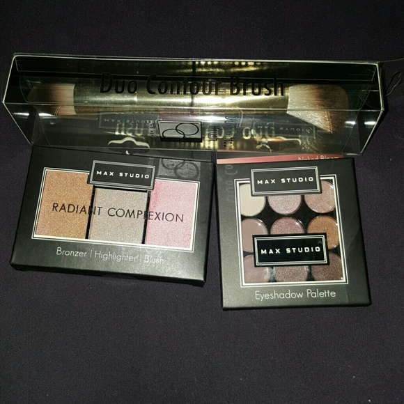 Makeup bundle