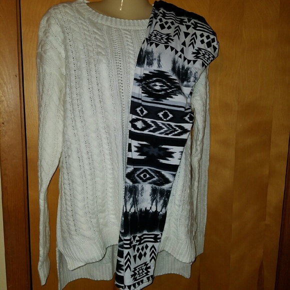 Sweater & printed leggings