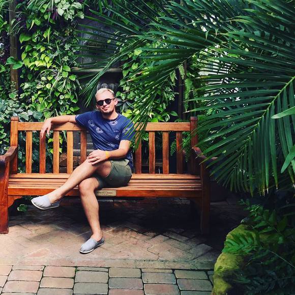 Meet your Posher, Daniel - Picture 1 of 1