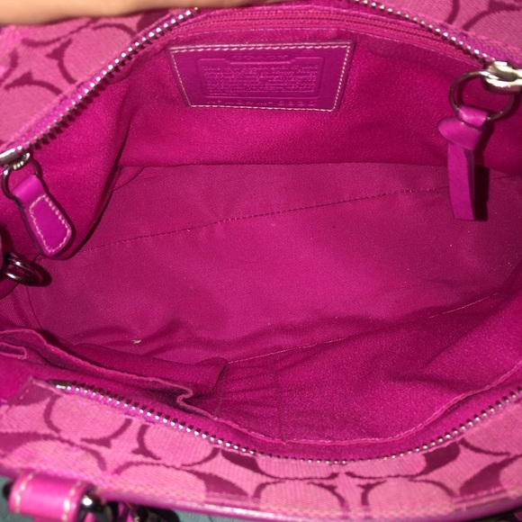 Coach Handbag - Picture 3 of 4