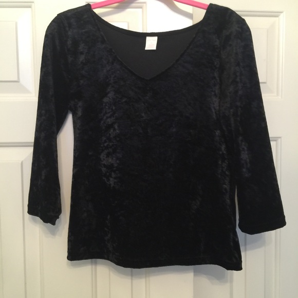 Velvet quarter sleeve top