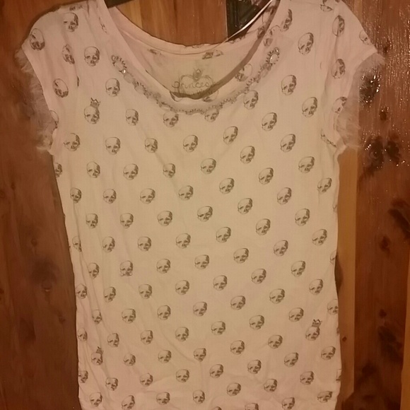 Vera Wang skull shirt