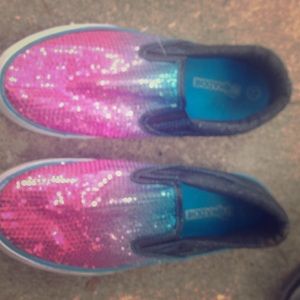 Liv and maddie shoes only worn thrice