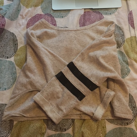 Crop Top - Picture 1 of 4