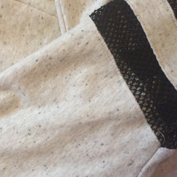 Crop Top - Picture 3 of 4