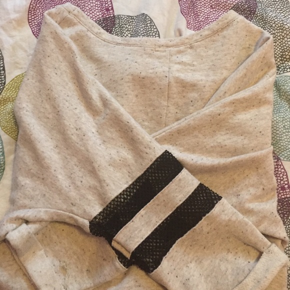 Crop Top - Picture 4 of 4