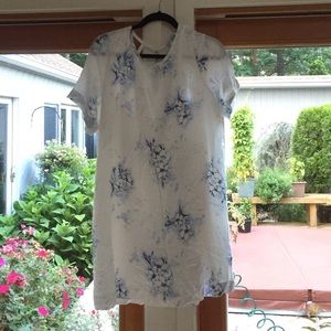 NEW Ivory Floral Print Shift Dress