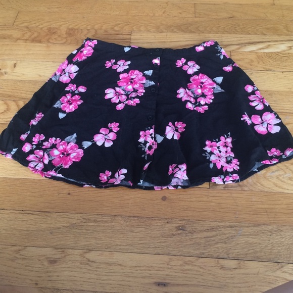 Floral skirt - Picture 1 of 2