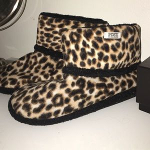 Victoria's Secret PINK slipper boots
