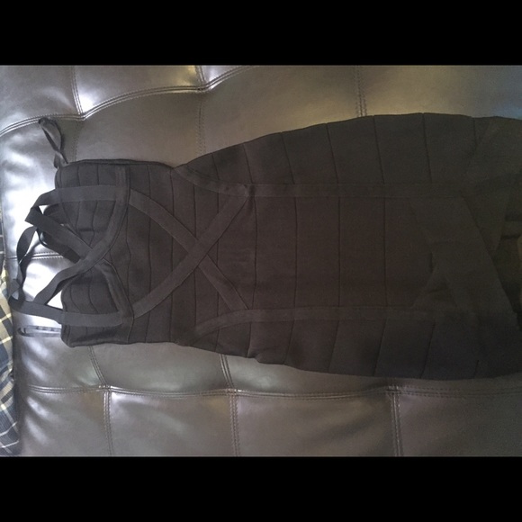 XS Bebe dress black