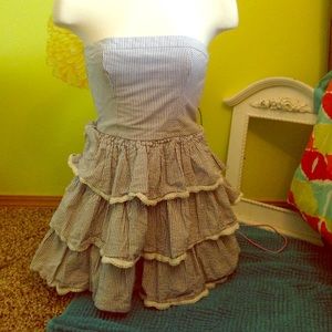 Super cute and flirty strapless dress