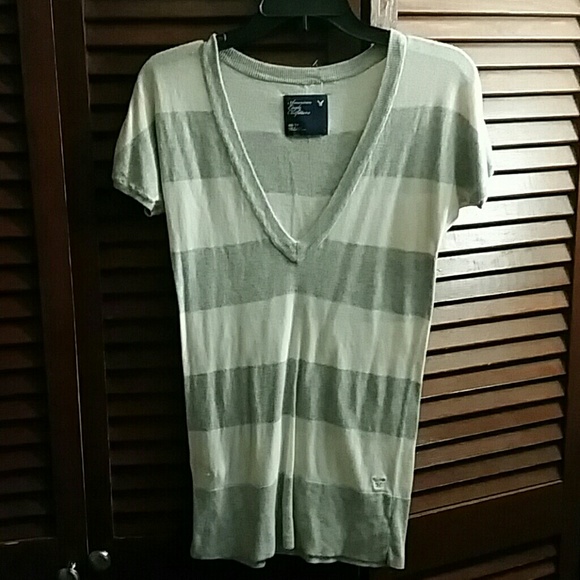 Woman's American eagle shirt