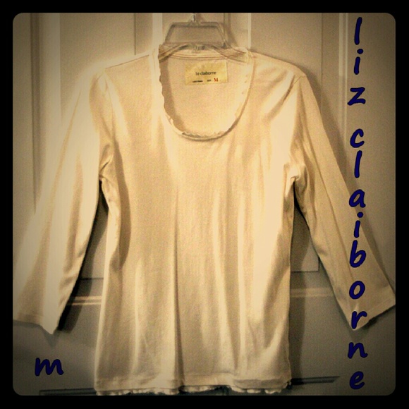 $ALE!💃Dressy ribbon-edged scoopneck top💕