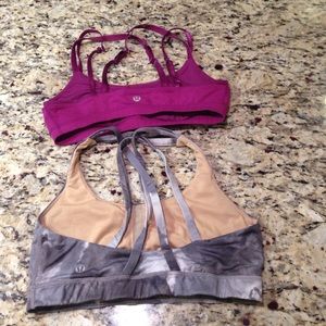 2 Lululemon sports bras size 6 in EUC