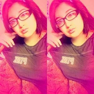 Meet your Posher, Kenia