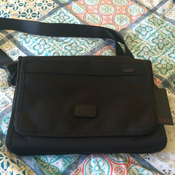 Tumi flap zip crossbody Clearance