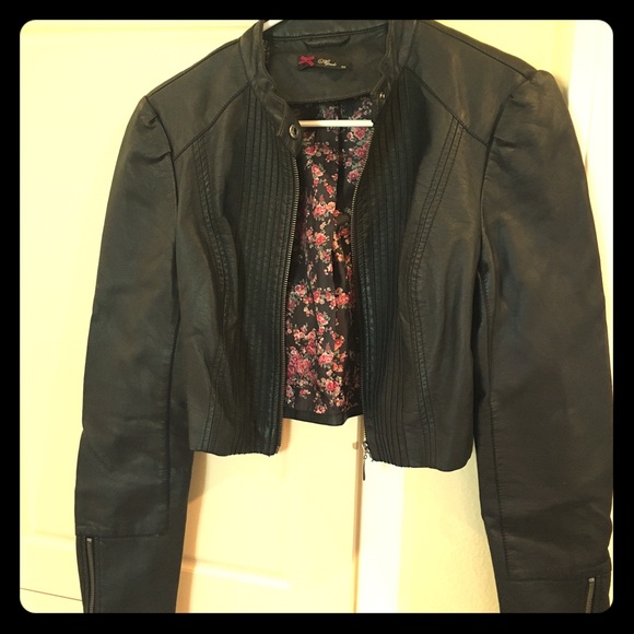 Jacket - Picture 1 of 1