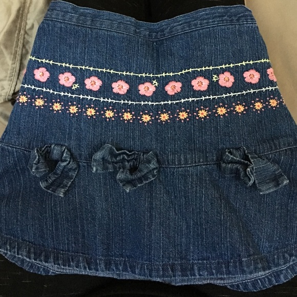 Girls Gymboree Jean Skirt with shorts liner Size 6