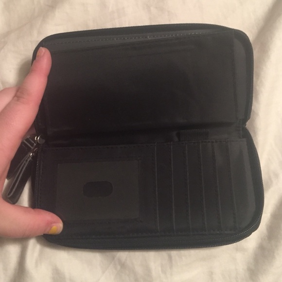 Black Wallet - Picture 2 of 3