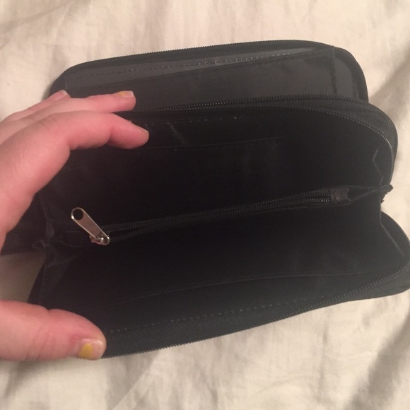 Black Wallet - Picture 3 of 3