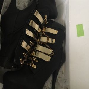 LOLA SHOETIQUE HELL BOOTIE WITH GOLD STRAPS