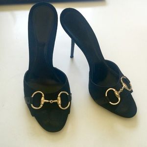 Signature Gucci horsebit slip ons ❤️