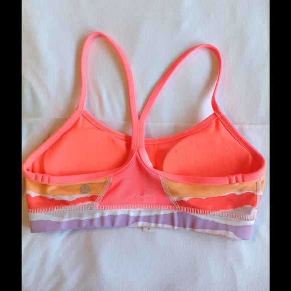 NEW Lululemon Flow Y IV Bra W/PADS - Picture 2 of 4