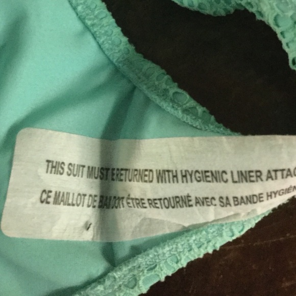 Top and bottom swim suite - Picture 2 of 3