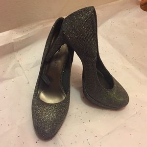 Black/Silver pumps 8 1/2