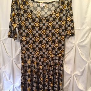 LuLaRoe Large Nicole dress.