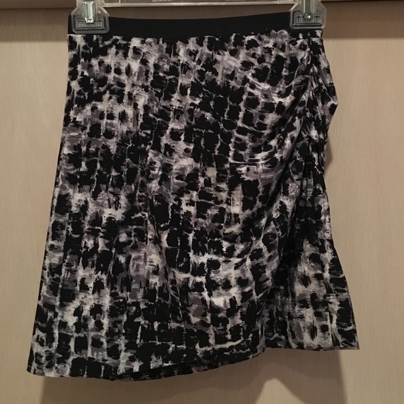 BCBG skirt