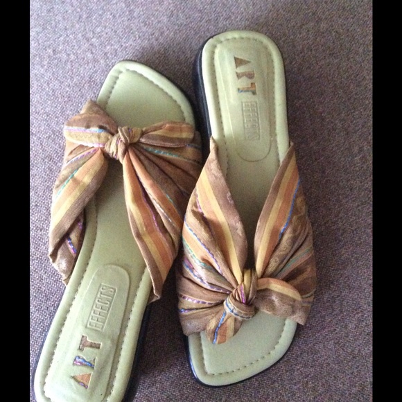 Art effects gold fabric slide sandal Size 10 - Picture 1 of 2