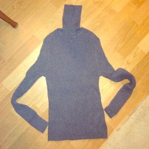 Liz Lange Gray Ribbed Maternity Sweater