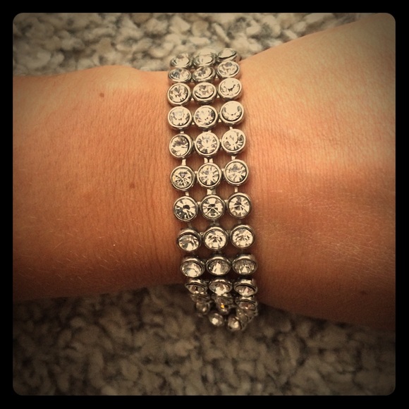 ✨Sale✨Diamanté bracelet - Picture 2 of 3
