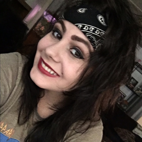 Meet your Posher, Erin - Picture 4 of 6