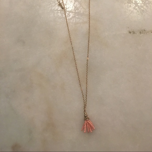 Pink dainty gold tassel Necklace - Picture 3 of 3