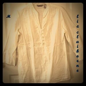 🆕 $ALE price! 🌟Charming 3/4-slv emp-wst top🌟